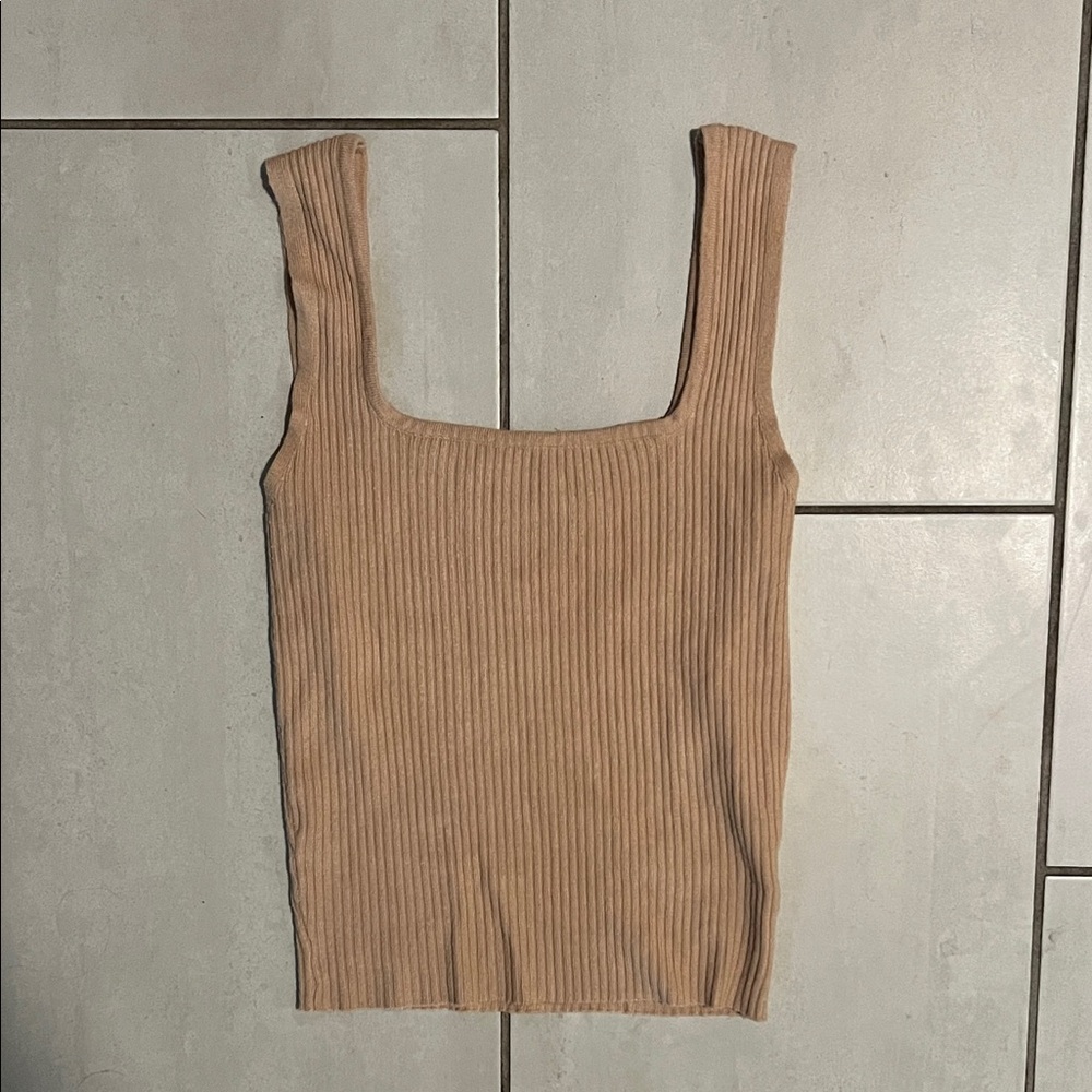 Ribbed Cropped Tank Top in Beige